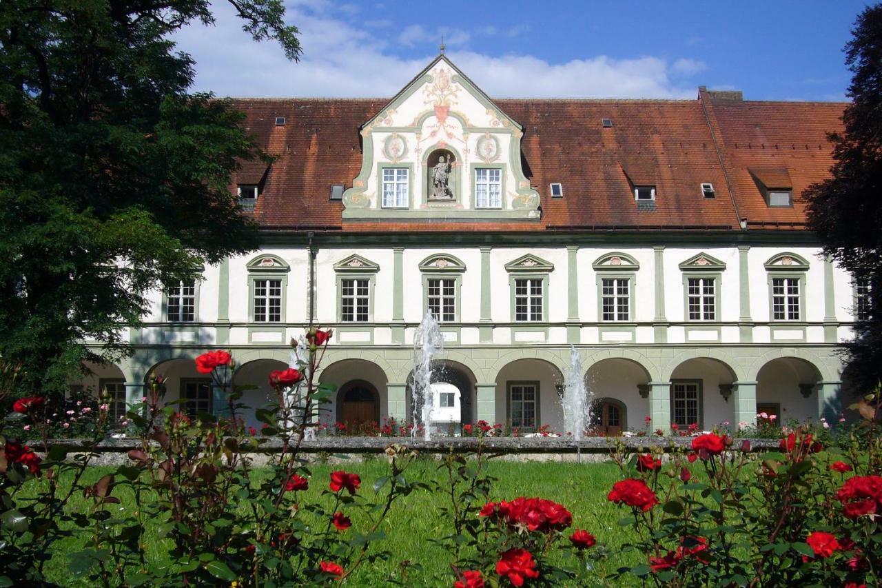 Kloster Benediktbeuern - Gaestehaus Der Salesianer Don Bosco Exterior photo